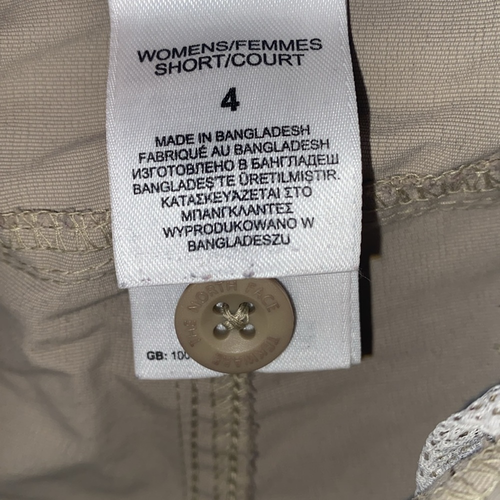 North Face Shorts - Picture 8 of 10